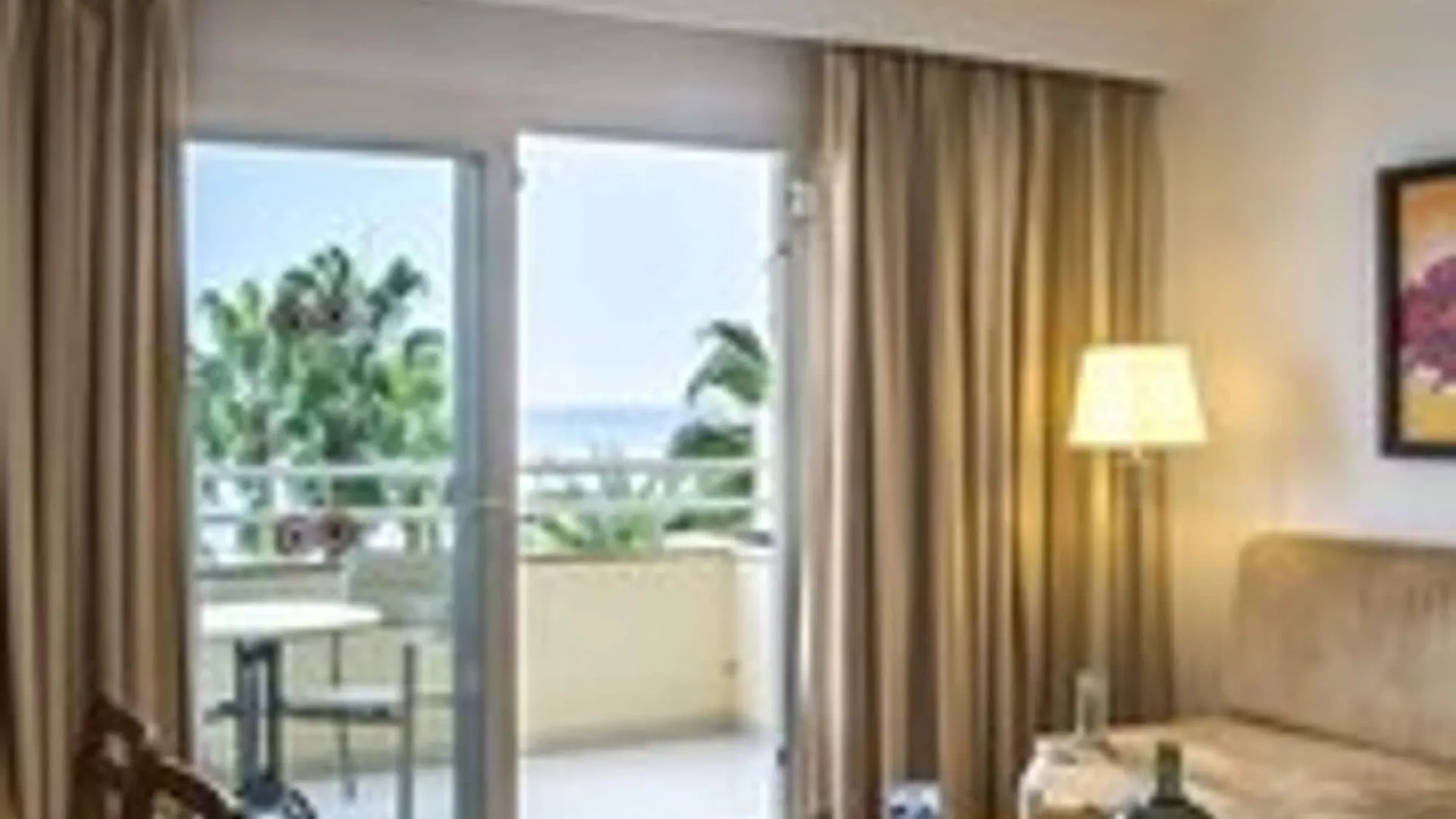 Cabot Cap De Mar Spa 칼라 보나
