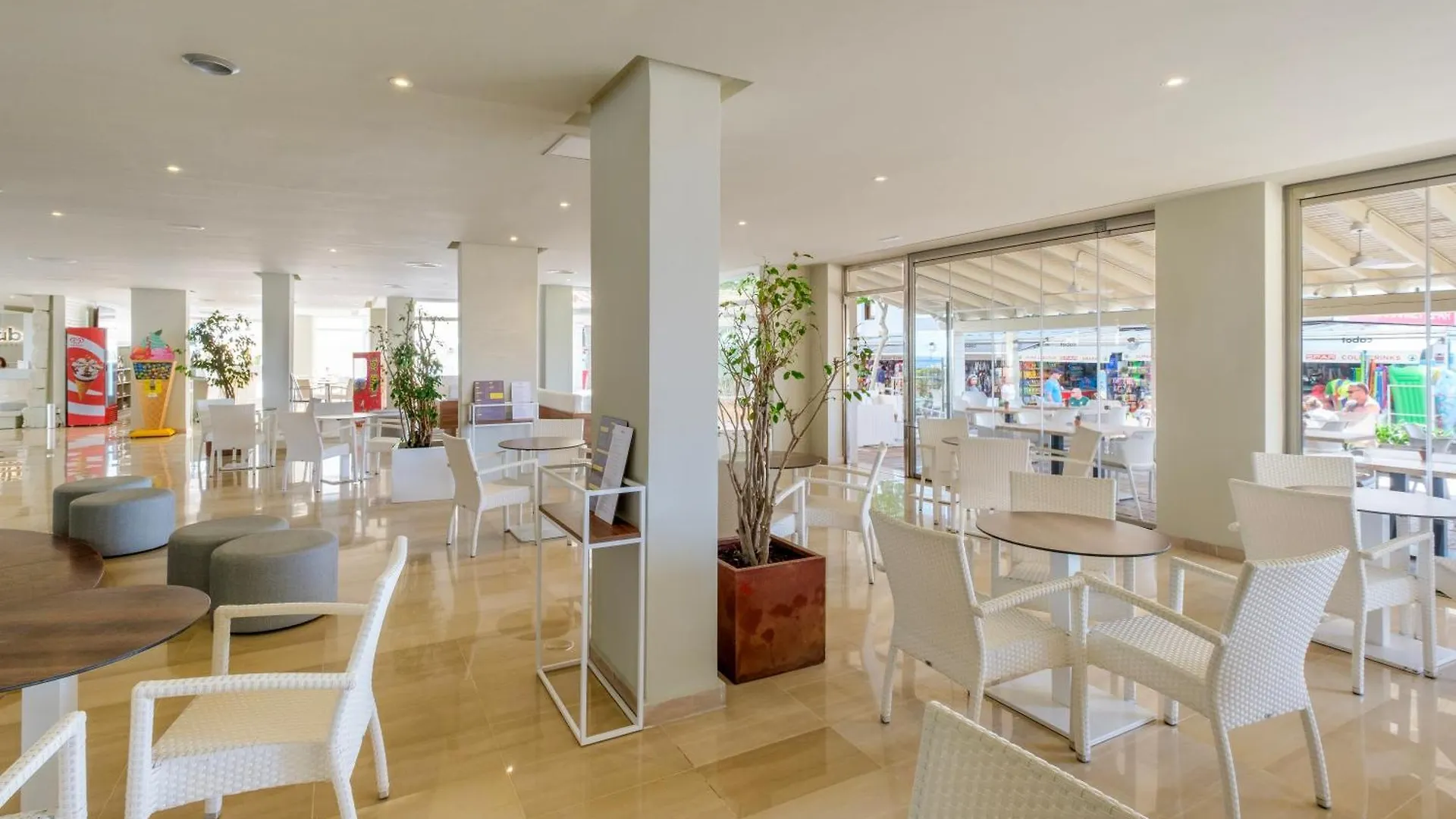 호텔 Cabot Cap De Mar Spa 칼라 보나